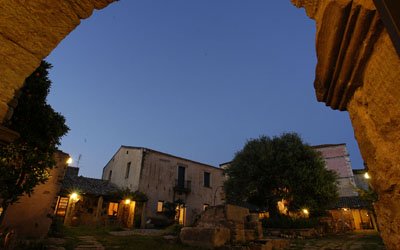 Omu Axiu, Bike Hotel centre Sardinia